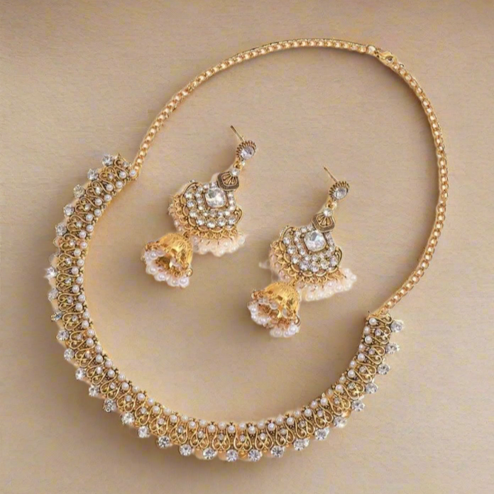 Blushing Pearl And Stone Set