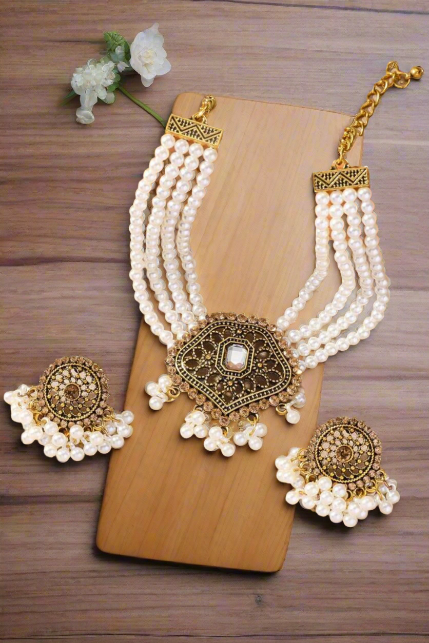 Vintage Pearl Glam Set
